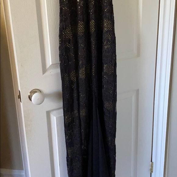 Black and gold evening dress with a bit of a tail - Picture 2 of 4